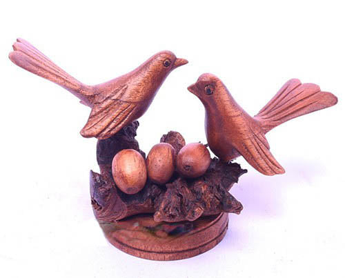 Bird nest wood carving