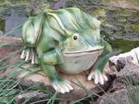 Garden Frog Statue