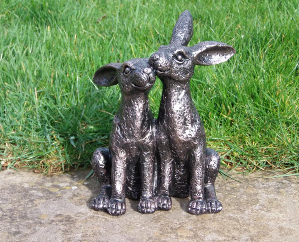 Figurines/Figures/Groups - Hare Couple